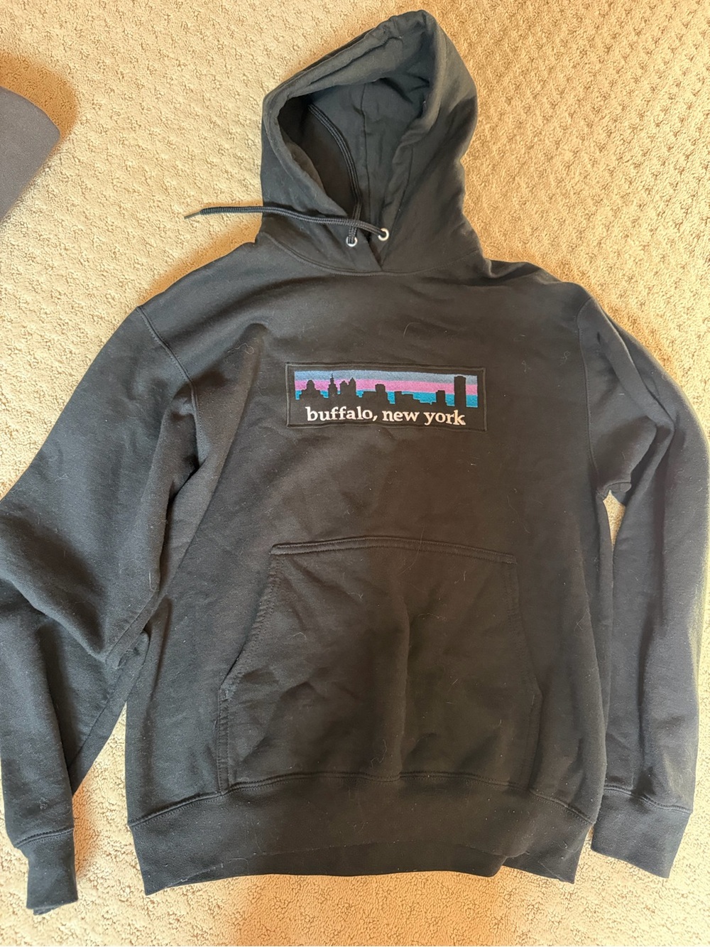 Black Buffalo, New York Graphic Hoodie - Men's Pullover